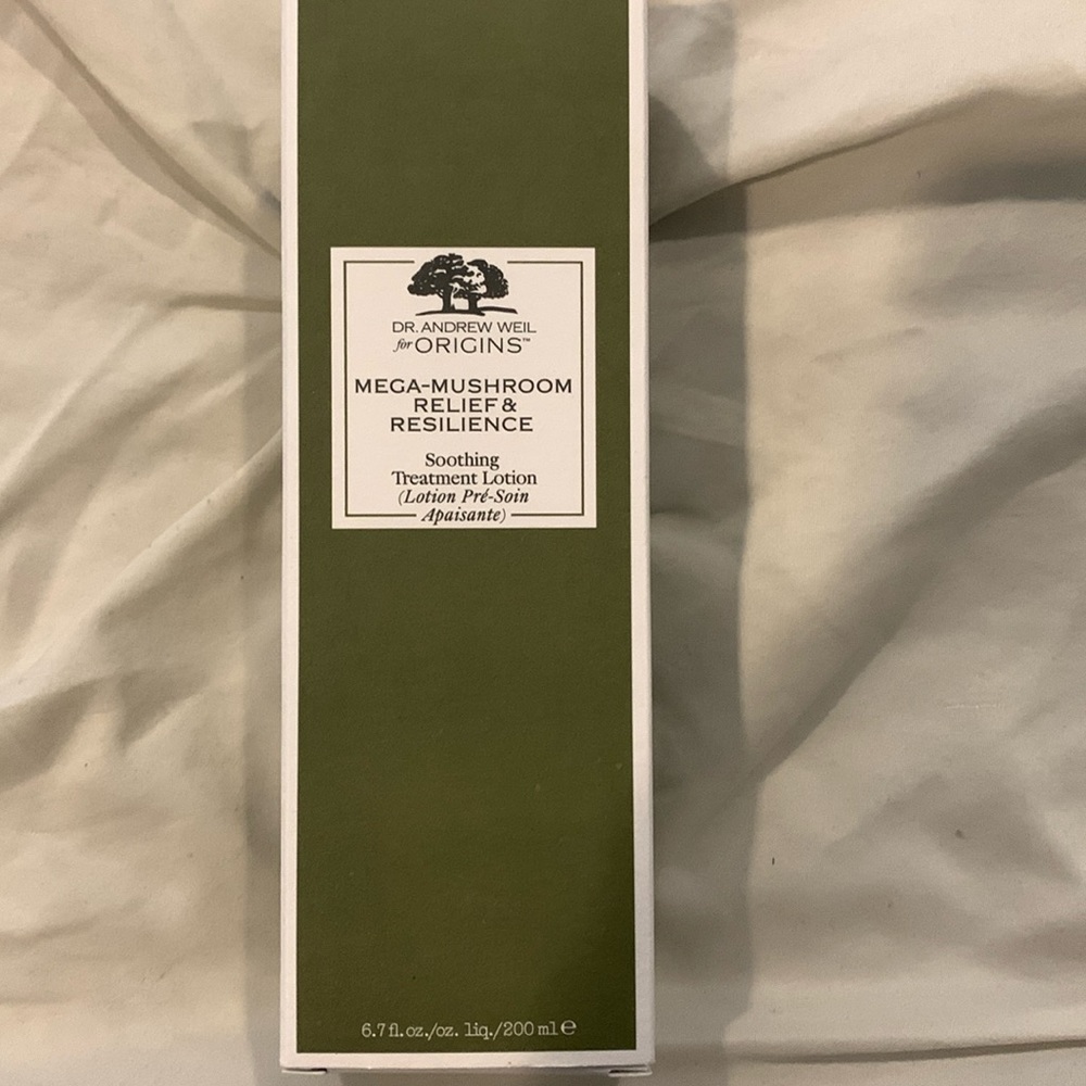 Origins Mega Mushroom Relief & Resilience